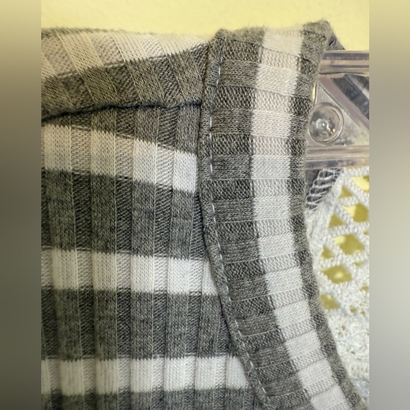 American Rag Navy and White Striped Long Sleeve Top *GREAT CONDITION* - Picture 7 of 10